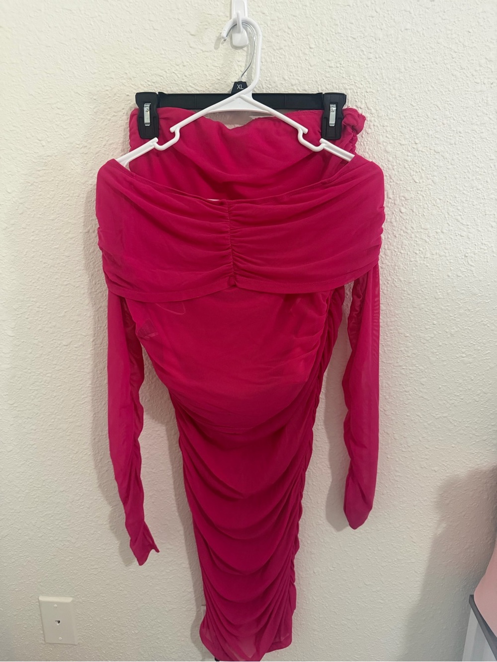 Hot Pink Ruched two piece set // Size L